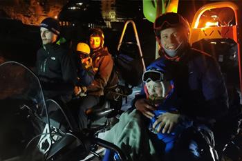 IGLOO - Cene ad alta quota in motoslitta